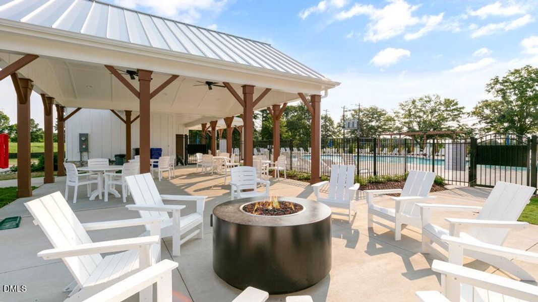 honeycutt-oaks-monument-pool-009 honeycutt-oaks-monument-pool-009