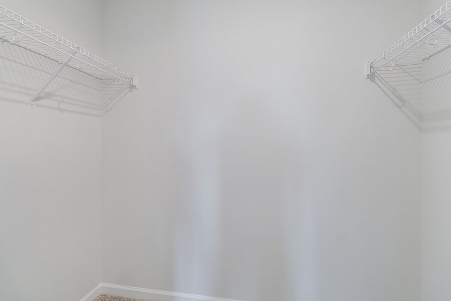 Spacious, unfurnished interior of a new home in Astoria, Columbia (Image 24).