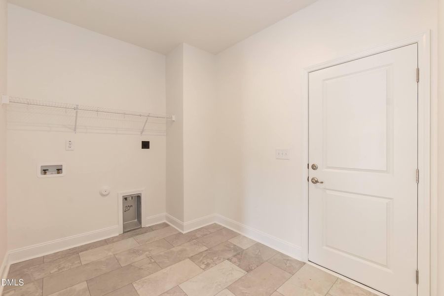 Spacious, unfurnished interior of a new home in Kelly Farms, Lillington (Image 18).