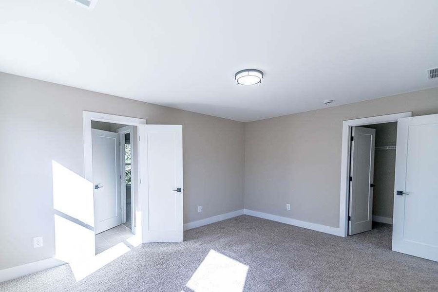 Spacious, unfurnished interior of a new home in Creekside, Decatur (Image 22).