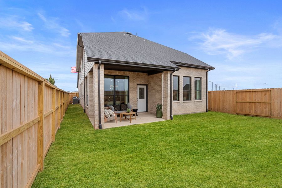 Exterior details and patio area of a home in Jordan Ranch, Fulshear (Image 4).