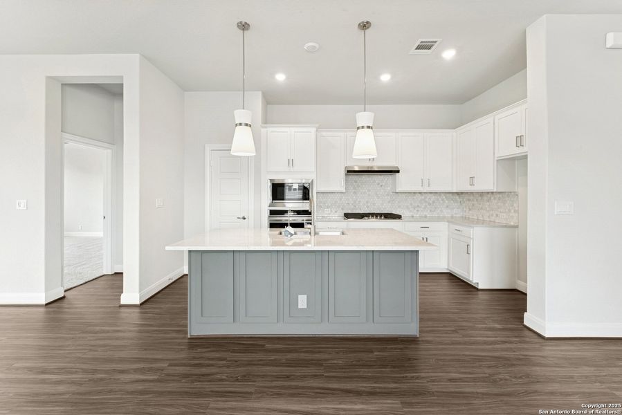 Furnished interior view inside a new home in The Crossvine 45’, Schertz (Image 12).