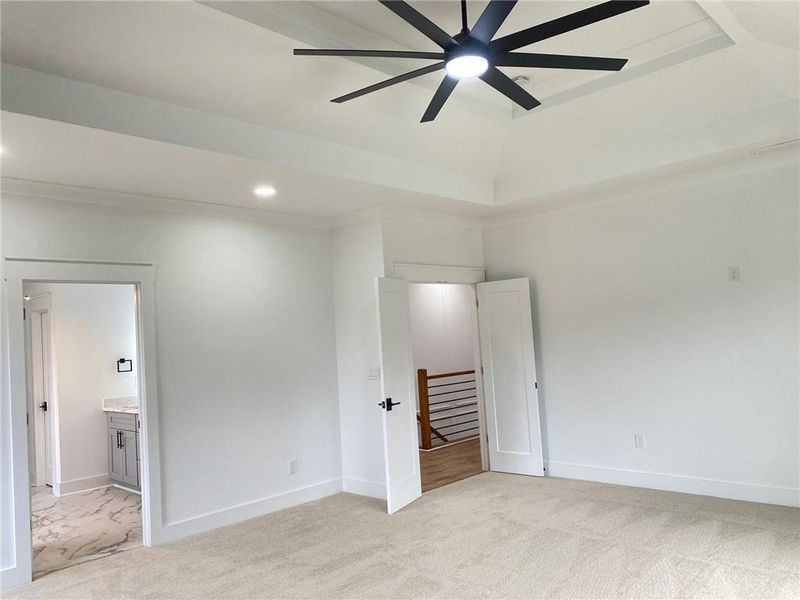 Spacious, unfurnished interior of a new home in , Lawrenceville (Image 24).