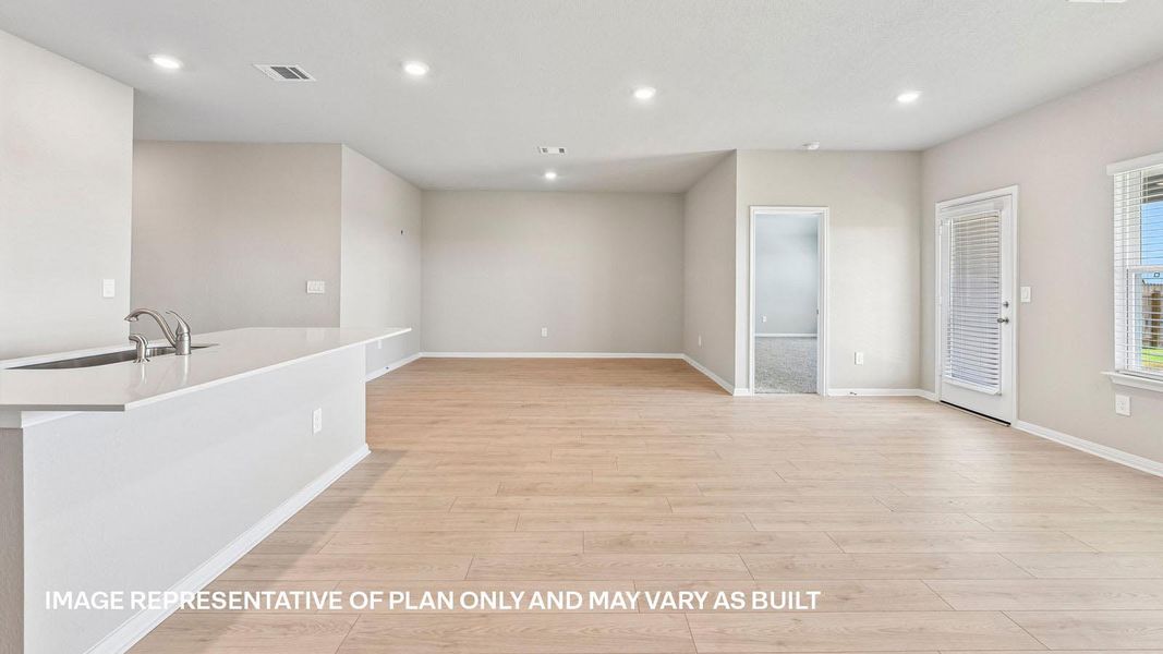 Spacious, unfurnished interior of a new home in Carillon, Manor (Image 34). Spacious, unfurnished interior of a new home in Carillon, Manor (Image 34).