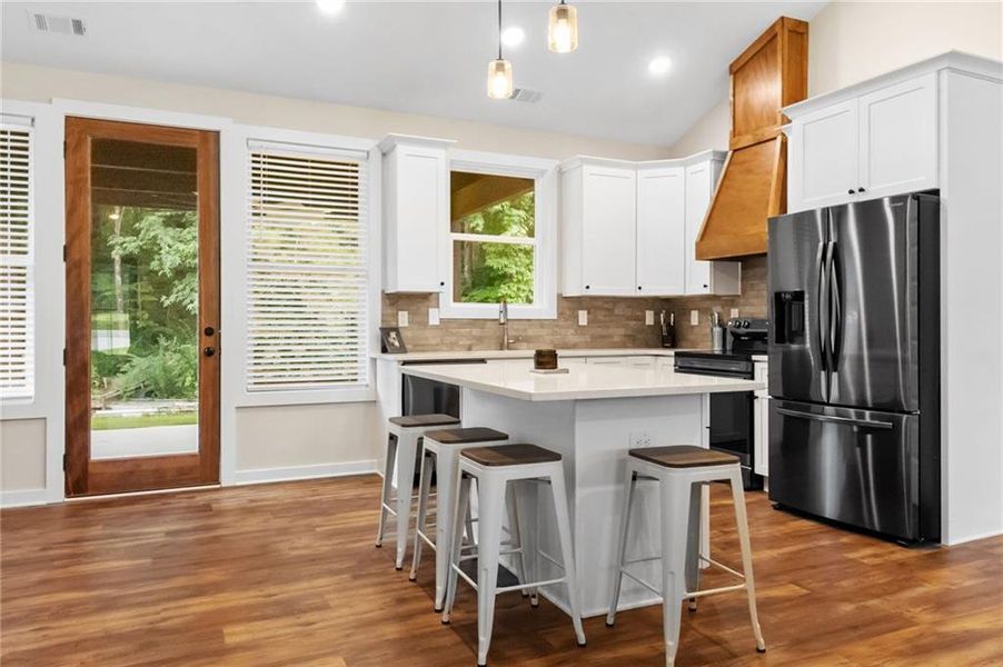 Furnished interior view inside a new home in , Bremen (Image 15).