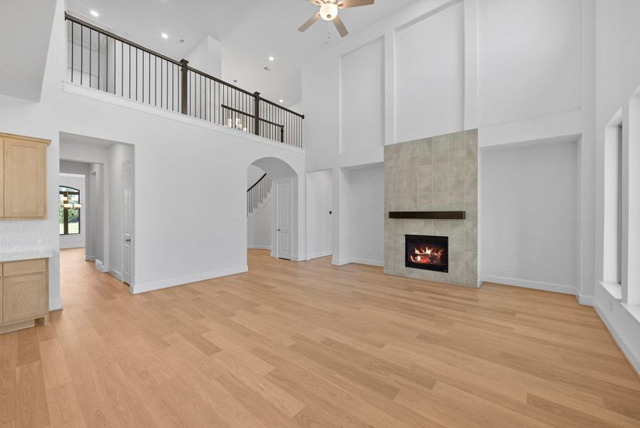 Spacious, unfurnished interior of a new home in Harvest Green, Richmond (Image 18).