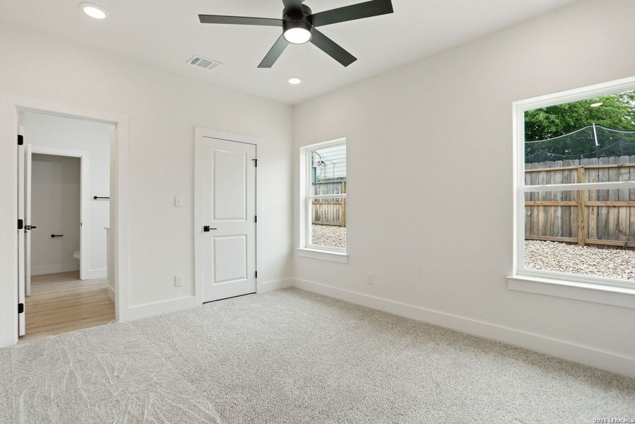 Image 13 of a home in .