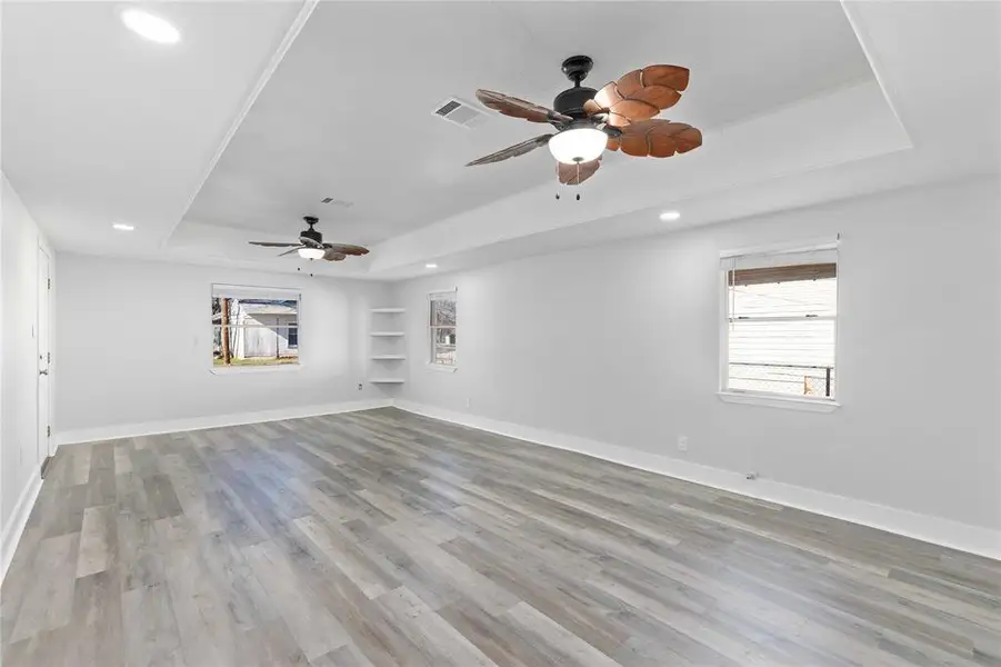 Spacious, unfurnished interior of a new home in , Brownwood (Image 22).