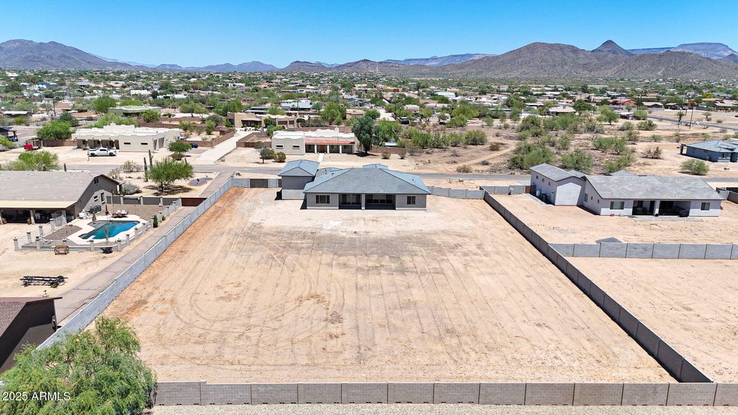 DRONE (10) DRONE (10)