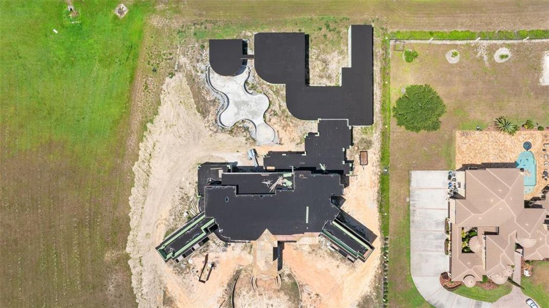 Community amenities in , Windermere (Image 3).