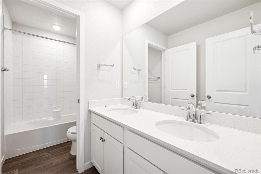 Furnished interior view inside a new home in The Aurora Highlands, Aurora (Image 11).