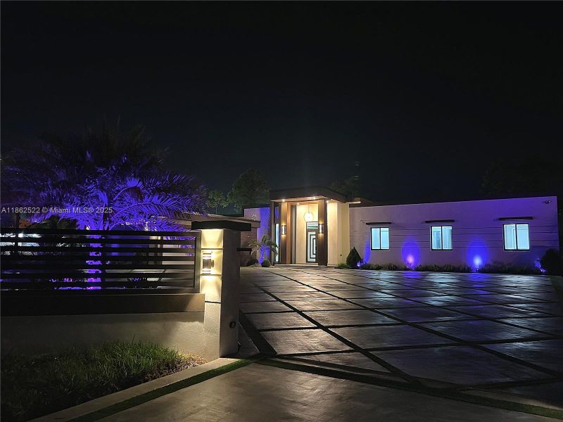 Image 38 of a home in .