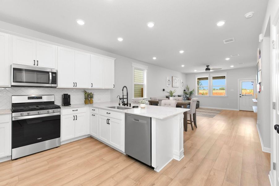Furnished interior view inside a new home in Cottonwood Farms, Hutto (Image 9). Furnished interior view inside a new home in Cottonwood Farms, Hutto (Image 9).