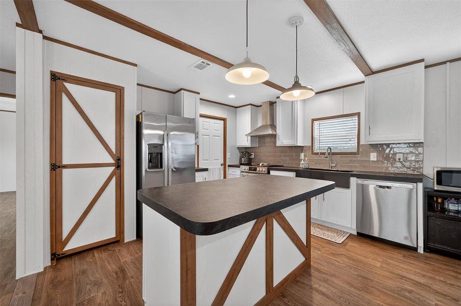 Furnished interior view inside a new home in , Kaufman (Image 5).