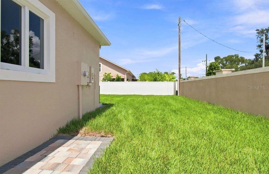 Exterior details and patio area of a home in , Tampa (Image 44).