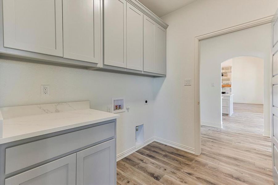 Furnished interior view inside a new home in , Fort Worth (Image 10). Furnished interior view inside a new home in , Fort Worth (Image 10).