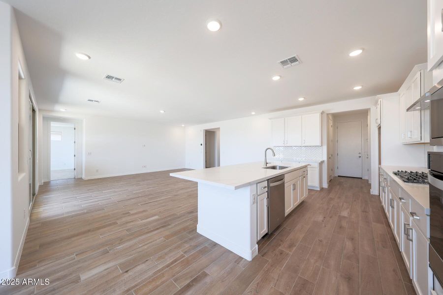 PHX_TierraVistoso_Lot 2010_Burgundy_1742