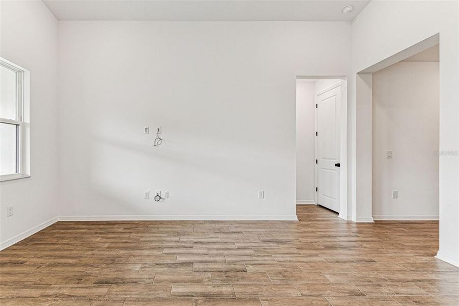 Spacious, unfurnished interior of a new home in Isles at Bayview, Parrish (Image 43). Spacious, unfurnished interior of a new home in Isles at Bayview, Parrish (Image 43).