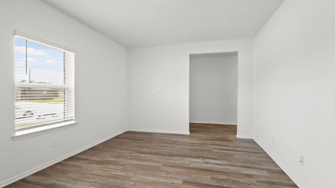 Representative unfurnished interior of a home built from the Perry by D.R. Horton in Mill Creek, Magnolia (Image 12). Representative unfurnished interior of a home built from the Perry by D.R. Horton in Mill Creek, Magnolia (Image 12).