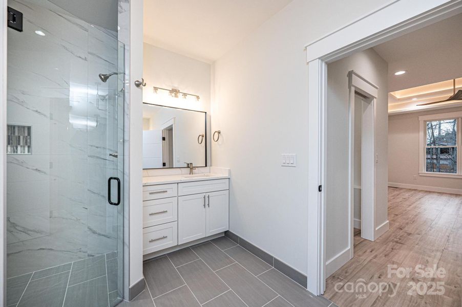 Primary En-Suite Full Bath Primary En-Suite Full Bath