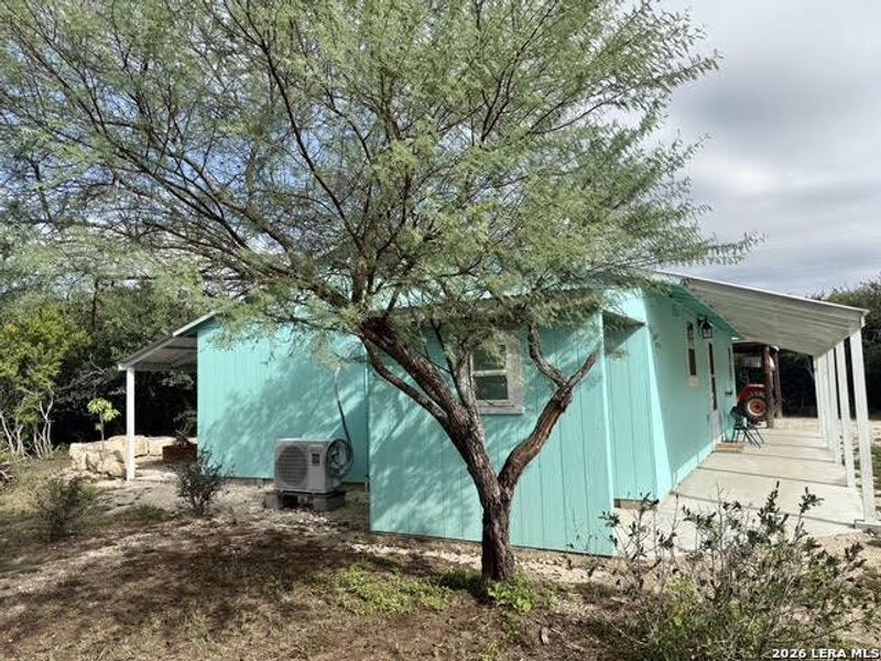 Exterior details and patio area of a home in , Beeville (Image 10).