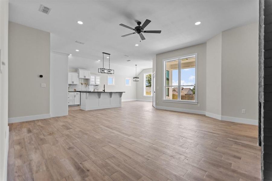 Spacious, unfurnished interior of a new home in , Lindale (Image 13).