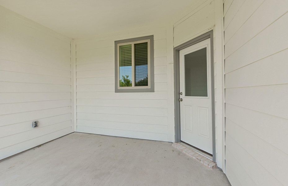 Image 39 of a home in County View. Image 39 of a home in County View.