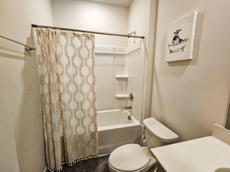 Furnished interior view inside a new home in , Columbia (Image 27).