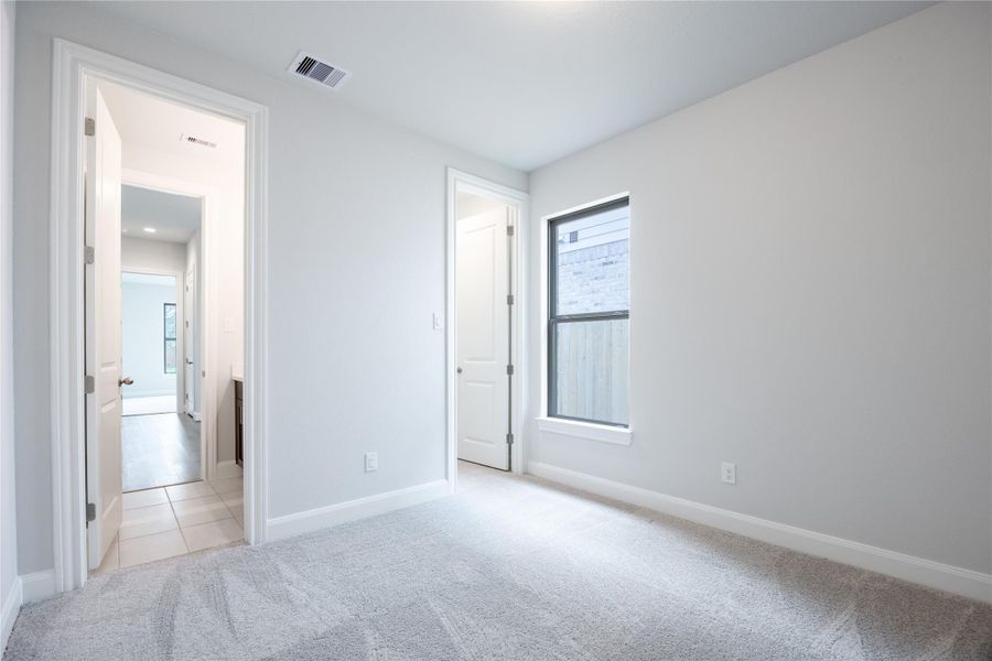 Image 24 of a home in Sunterra.