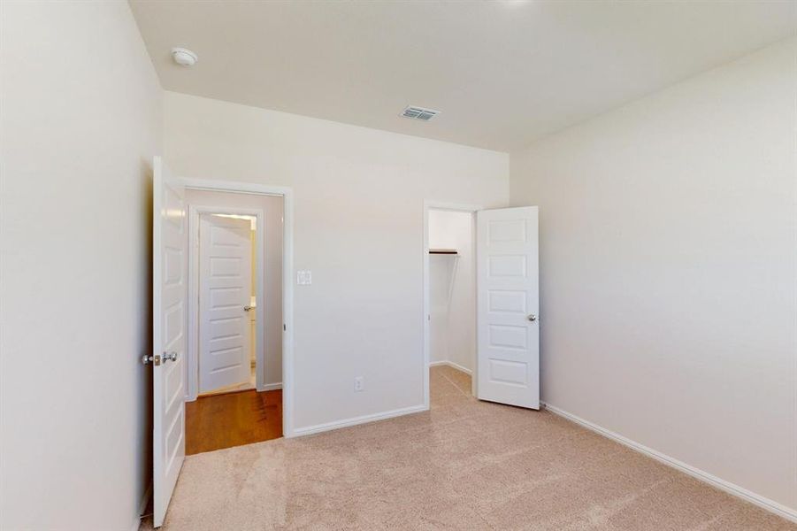 Spacious, unfurnished interior of a new home in Sagebrook, Argyle (Image 24). Spacious, unfurnished interior of a new home in Sagebrook, Argyle (Image 24).