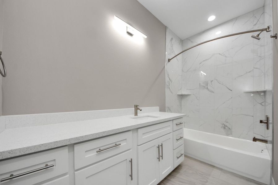 Furnished interior view inside a new home in , Baytown (Image 5).