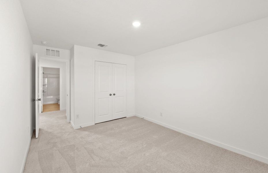 Spacious, unfurnished interior of a new home in Lagos, Manor (Image 39). Spacious, unfurnished interior of a new home in Lagos, Manor (Image 39).