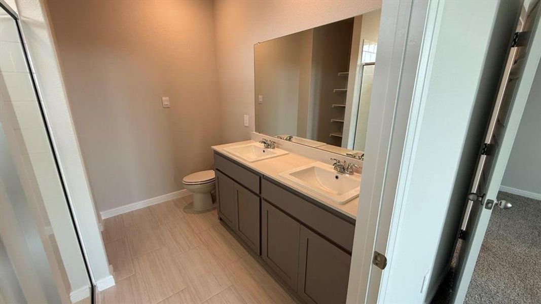 Furnished interior view inside a new home in Saratoga, Granbury (Image 4). Furnished interior view inside a new home in Saratoga, Granbury (Image 4).