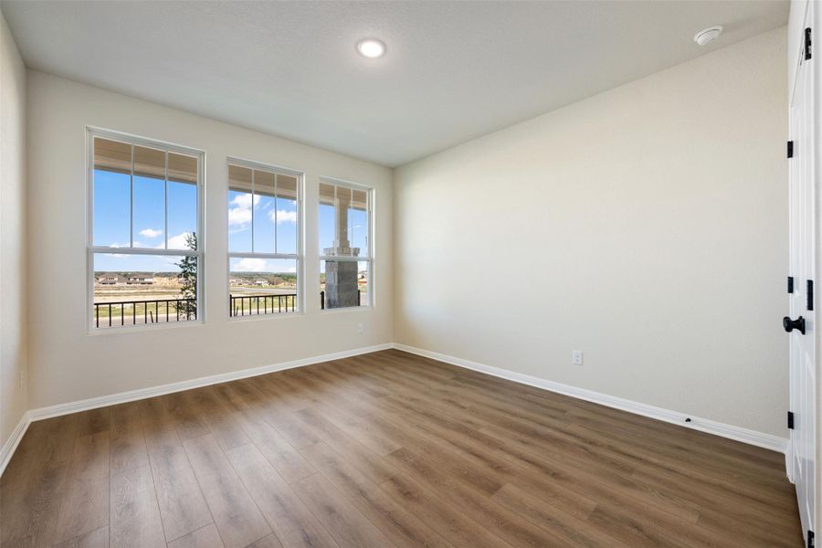 Representative images and renderings are for illustrative purposes. Actual structural options and design finishes of home may vary.