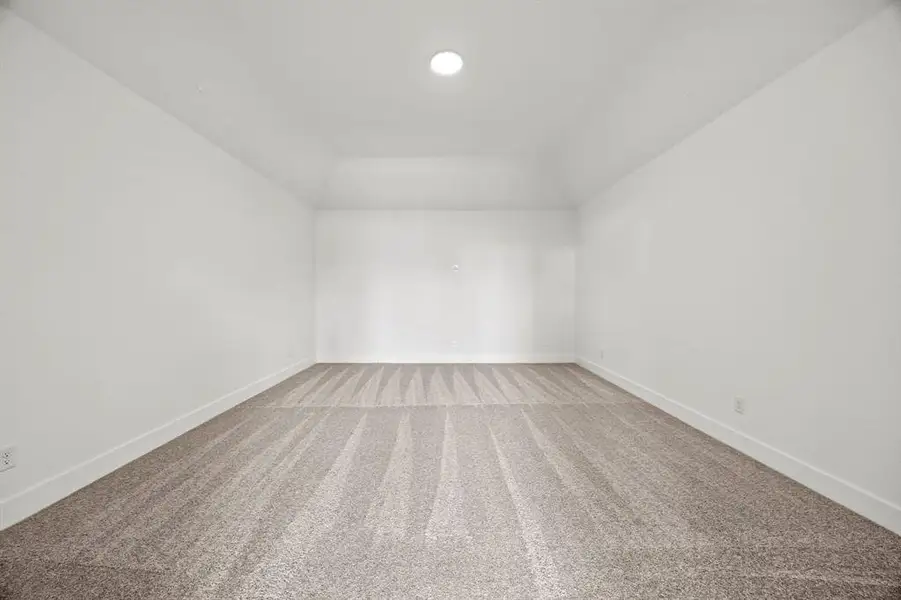 Spacious, unfurnished interior of a new home in , Providence Village (Image 9).