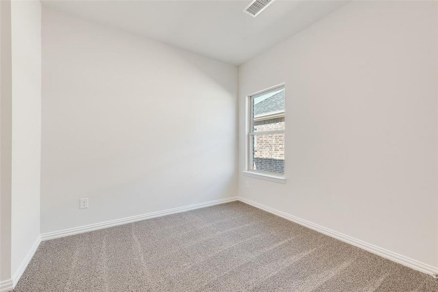 Spacious, unfurnished interior of a new home in Walden Pond, Forney (Image 24).
