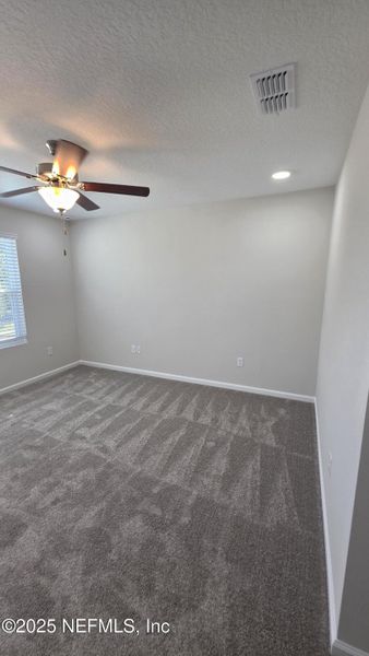 Spacious, unfurnished interior of a new home in , Jacksonville (Image 23).