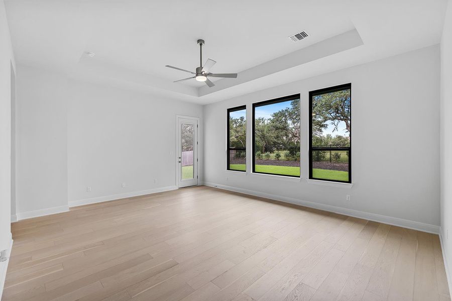 Spacious, unfurnished interior of a new home in Caliterra - 110', Dripping Springs (Image 20). Spacious, unfurnished interior of a new home in Caliterra - 110', Dripping Springs (Image 20).