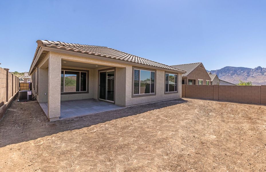 Exterior details and patio area of a home in Vistoso Canyon Estates, Oro Valley (Image 18).