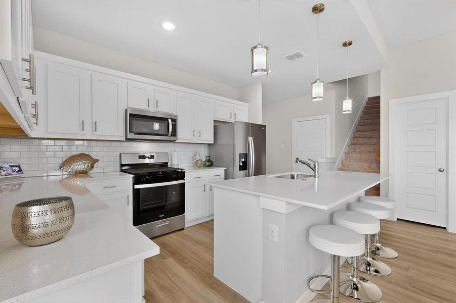 Furnished interior view inside a new home in Oakmont Park, Red Oak (Image 5).