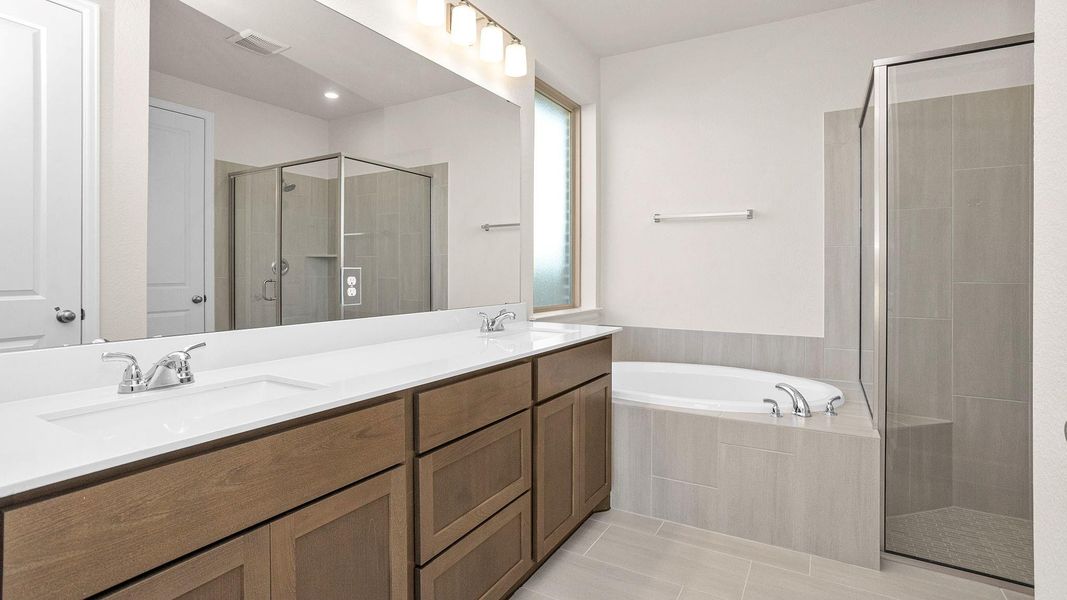 Furnished interior view inside a new home in Escondido 45', Magnolia (Image 6).