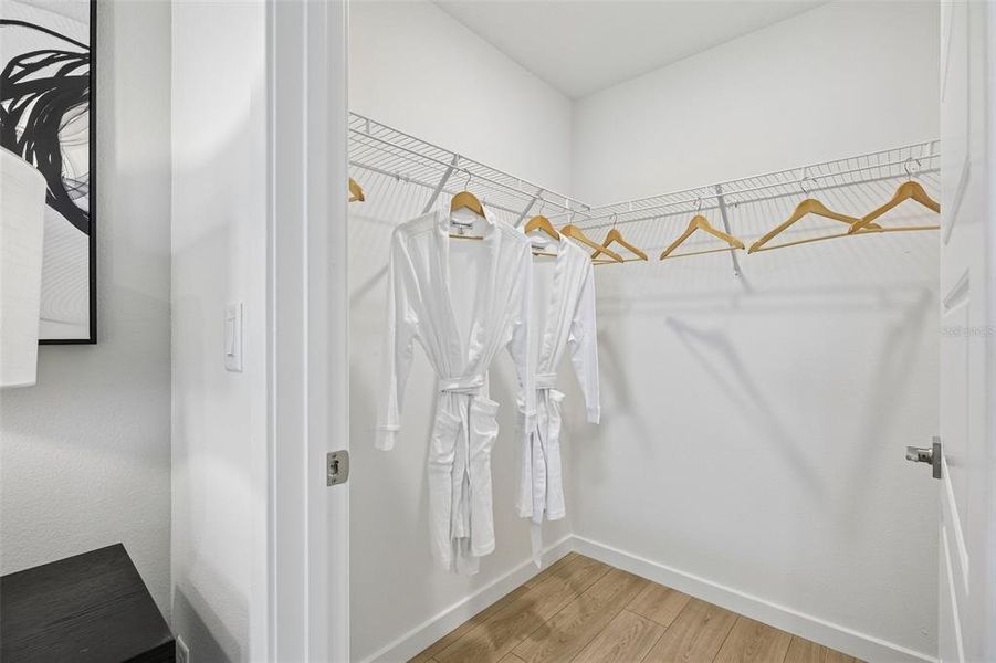Spacious, unfurnished interior of a new home in Boulevard Oaks, Lady Lake (Image 18).