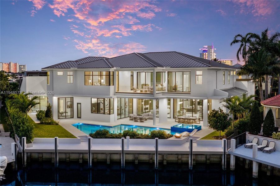 Exterior details and patio area of a home in , Fort Lauderdale (Image 25).