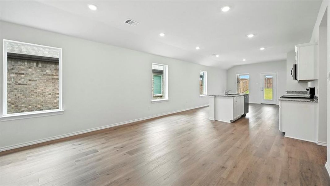 Spacious, unfurnished interior of a new home in Wildcat Ranch, Crandall (Image 16). Spacious, unfurnished interior of a new home in Wildcat Ranch, Crandall (Image 16).