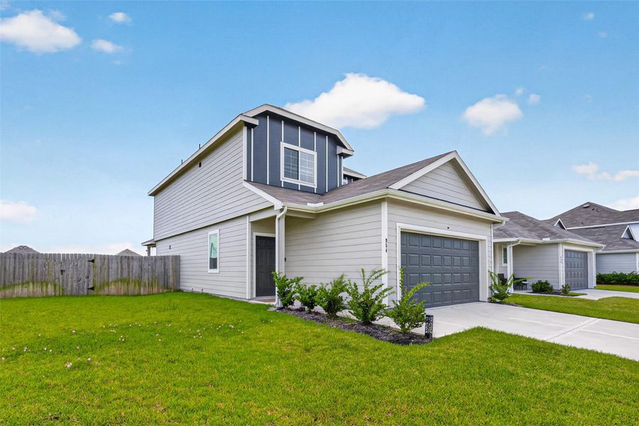 Front exterior of a new home in Charleston Heights, Rosharon, TX, highlighting curb appeal (Image 19).