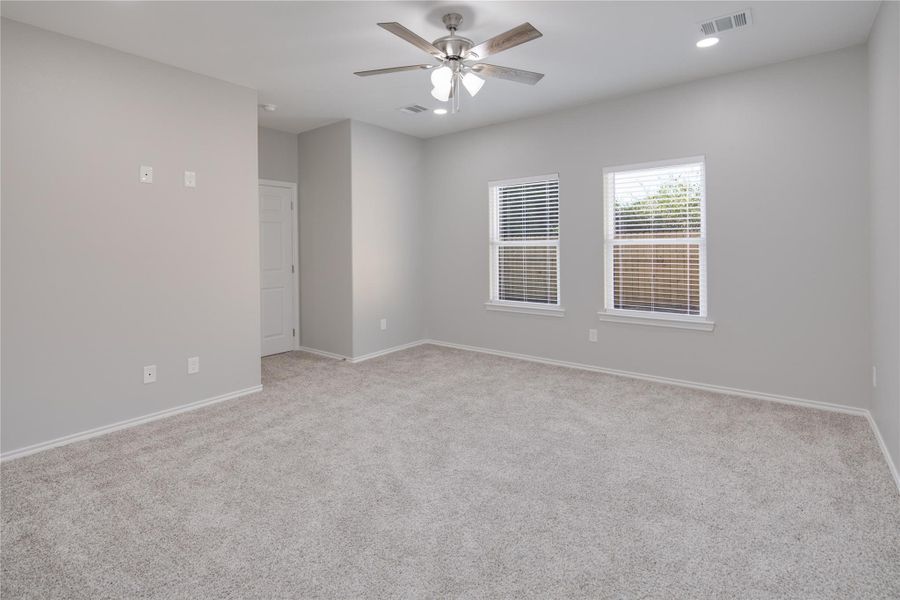 Spacious, unfurnished interior of a new home in , Navasota (Image 24). Spacious, unfurnished interior of a new home in , Navasota (Image 24).