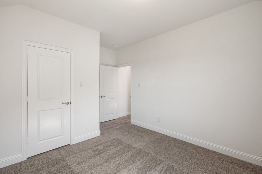 Spacious, unfurnished interior of a new home in Elevon, Lavon (Image 45).