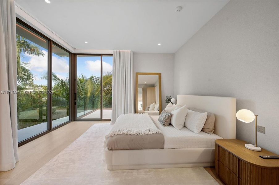 Furnished interior view inside a new home in , Miami Beach (Image 33).