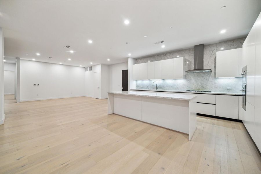 Furnished interior view inside a new home in , Houston (Image 9).