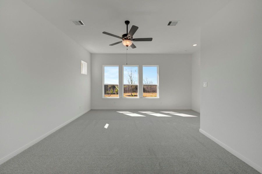 Spacious, unfurnished interior of a new home in The Grand Prairie 50’, Hockley (Image 35).